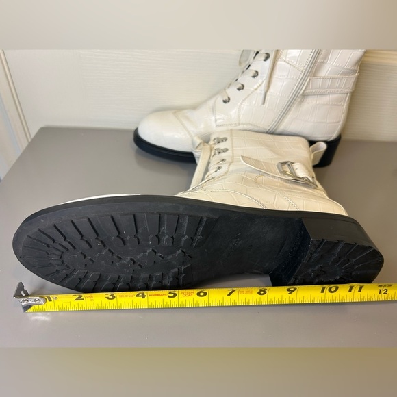 🤍”Aerosoles” Women’s Amie White Lace Up Ankle Boots w/Side Zipper& Chunky Sole🤍 - Picture 12 of 15